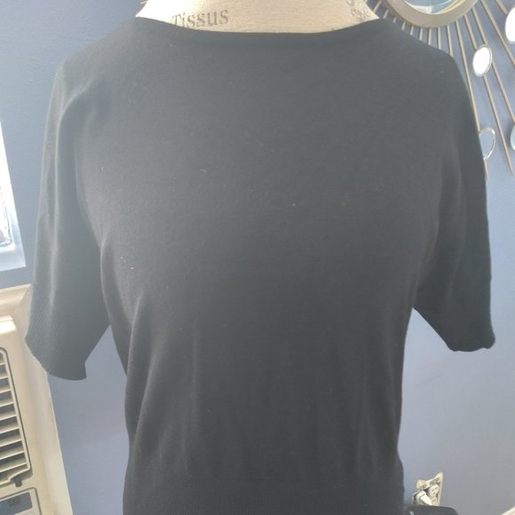 Cable & Gauge Sweater short sleeve top - Picture 1 of 5